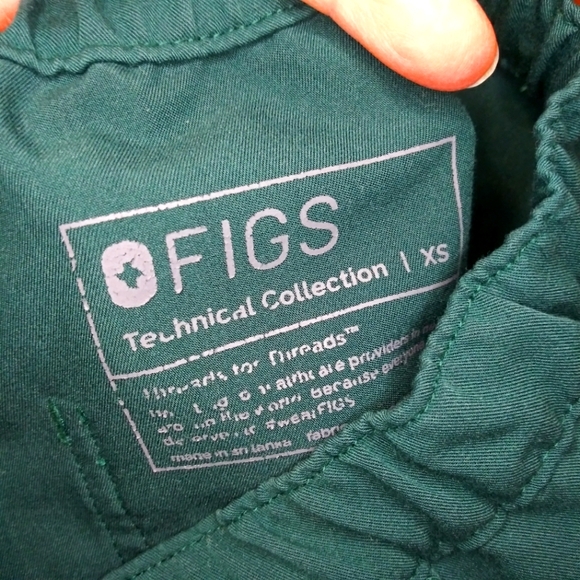 Figs Cairo Women's Evergreen Elastic Waist With Button/Zipper Skinny Scrub Pants - Picture 12 of 13